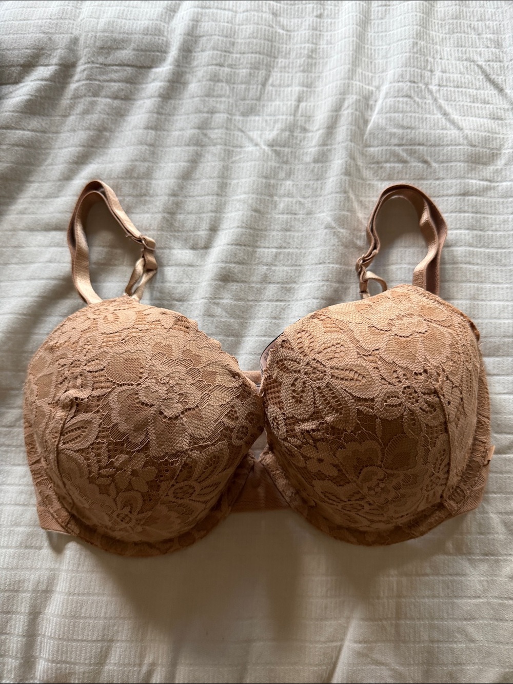 Victoria's Secret Lace Bra in Light Brown
